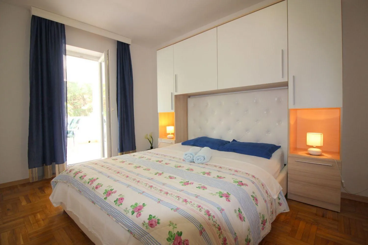 Helles Apartment Nur 350 Meter Zum Strand Mit Privatem Balkon Und Meerblick Porec