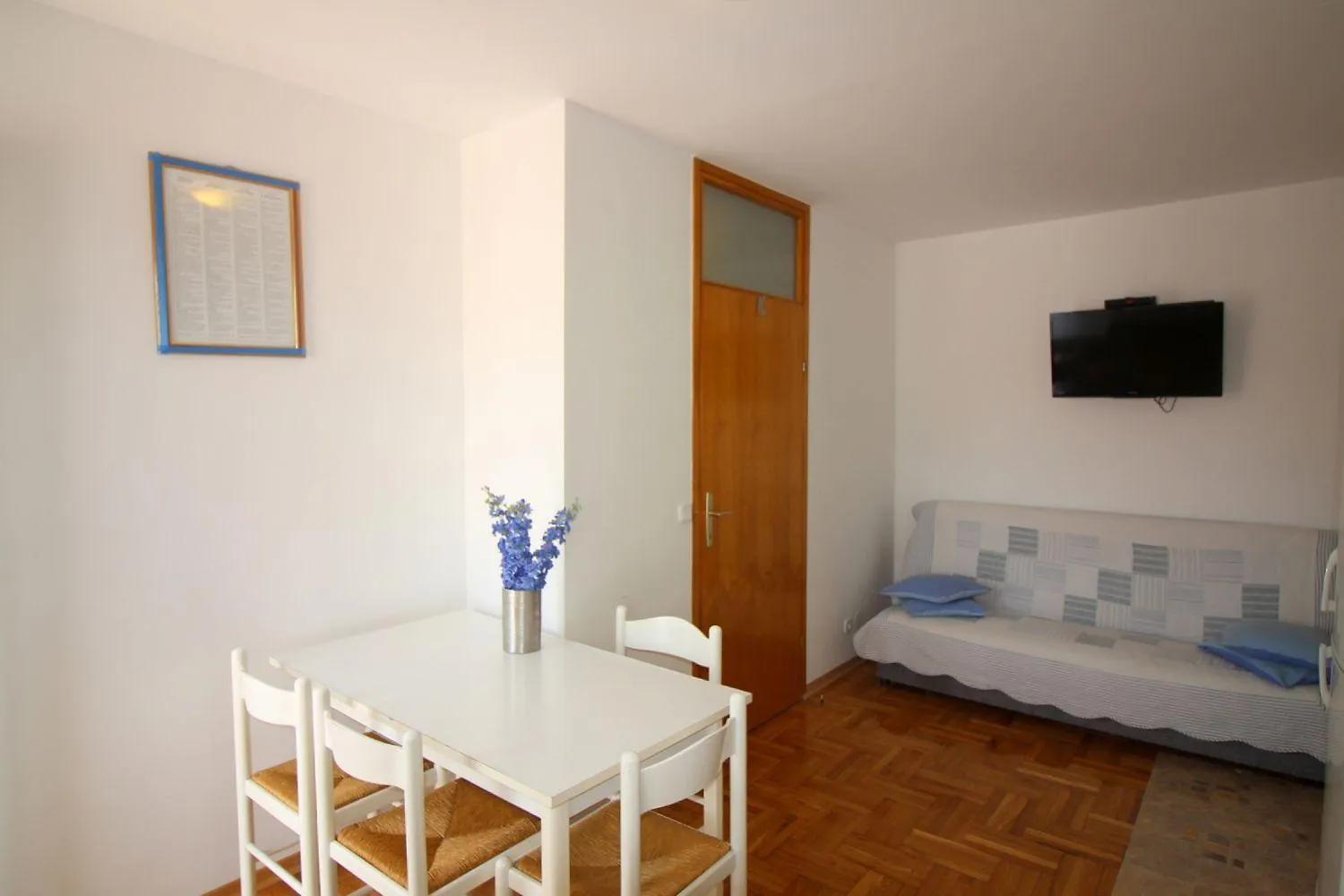 Helles Apartment Nur 350 Meter Zum Strand Mit Privatem Balkon Und Meerblick Porec