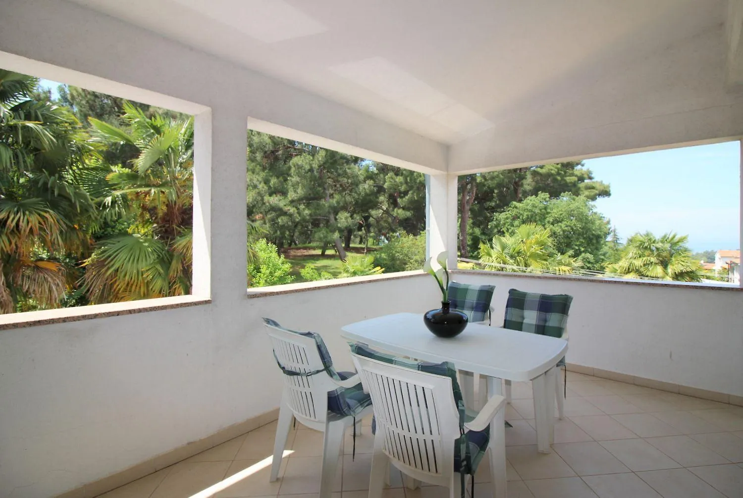 Helles Apartment Nur 350 Meter Zum Strand Mit Privatem Balkon Und Meerblick Porec