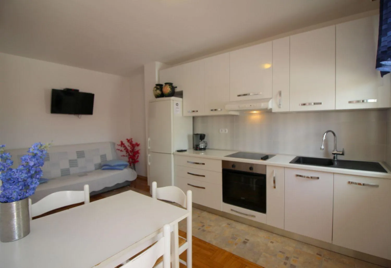 Helles Apartment Nur 350 Meter Zum Strand Mit Privatem Balkon Und Meerblick Porec