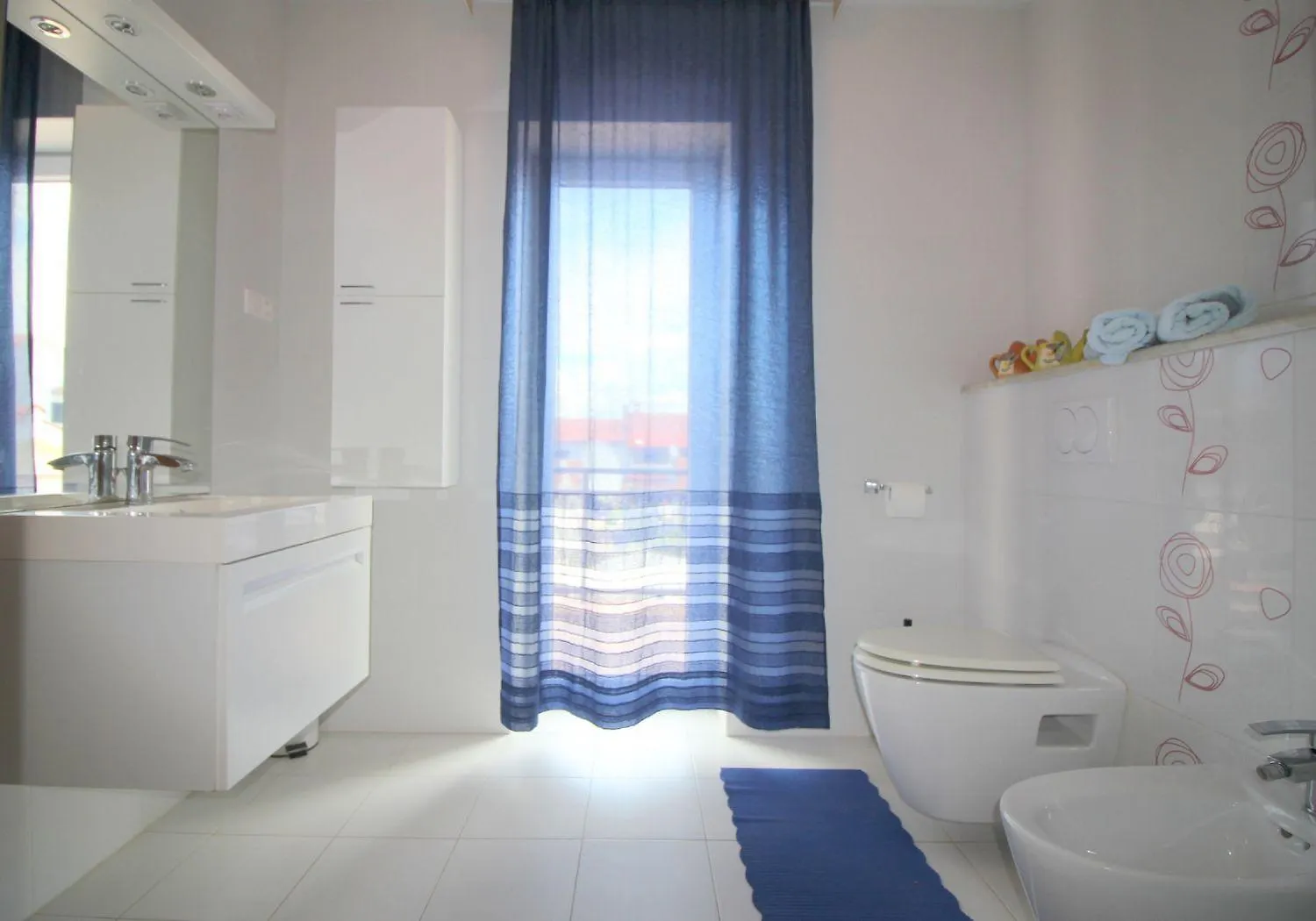 Helles Apartment Nur 350 Meter Zum Strand Mit Privatem Balkon Und Meerblick Porec 0*,