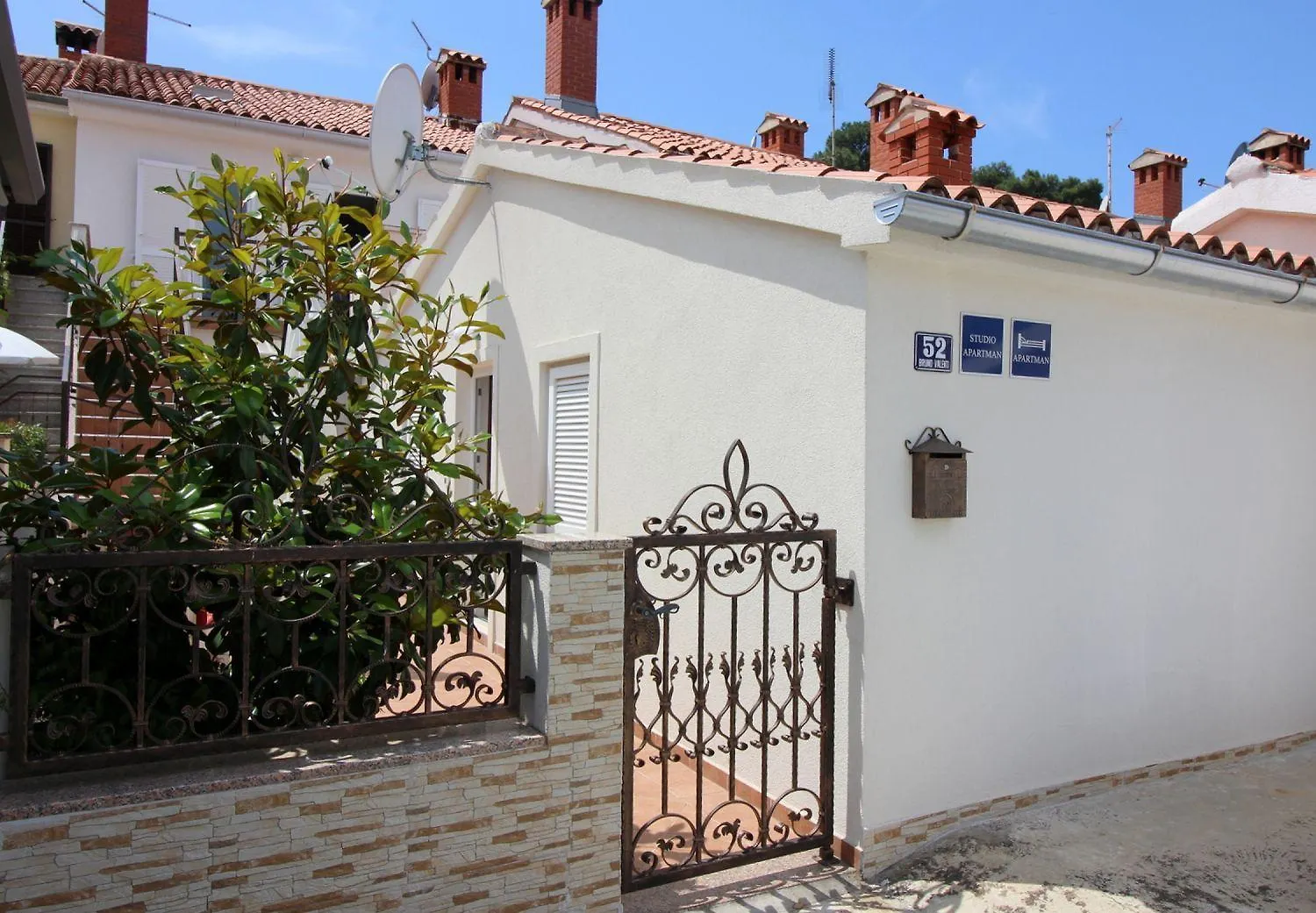 Helles Apartment Nur 350 Meter Zum Strand Mit Privatem Balkon Und Meerblick Poreč Kroatien